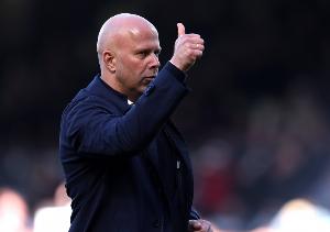 九游官网主页-萨哈：利物浦仍是下赛季英超冠军热门，比起其他球队他们最稳定