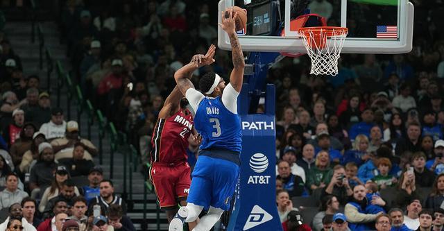 弗拉格22分浓眉17+17 独行侠力克热火喜迎三连胜